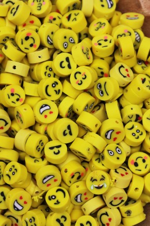 50 Adet Karışık Emoji Model, Sarı Surat Yüz İfadeleri Boncuk 50 Adet Karışık Emoji Model, Sarı Surat Yüz İfadeleri Boncuk