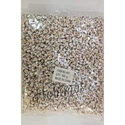 1000gr 4x7mm Beyaz Zemin Üzeri Gold Renk Yazılı Yassı Harf Boncuk - Toptan Boncuk